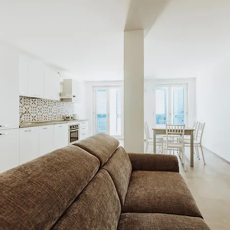 Guest house Marechiaro 3*