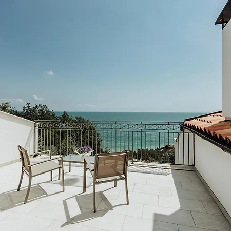 Marechiaro - Maison A Porter 3*